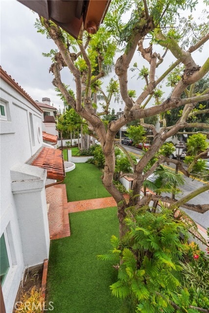 Building Photo - 1140 Laurel Ave