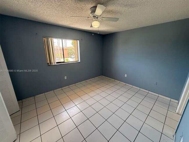 Building Photo - 6278 W 22nd Ct