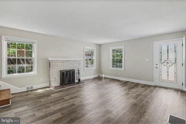 Building Photo - 506 Hogestown Rd