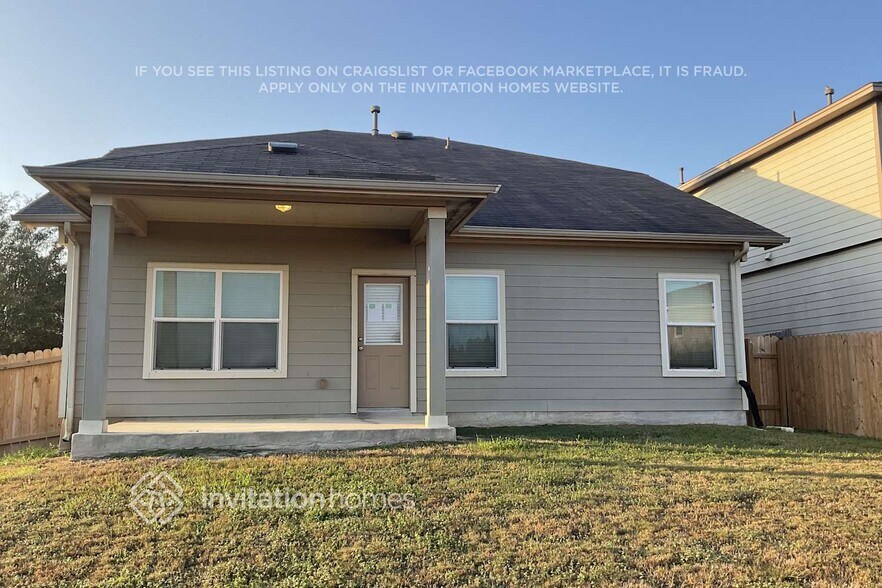 Building Photo - 114 Finch Knoll