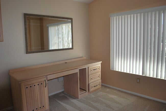 Building Photo - 78900 Champagne Ln