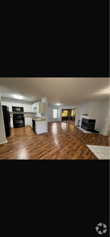 Building Photo - 10150 Belle Rive Blvd