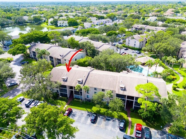 Primary Photo - 202 Foxtail Dr