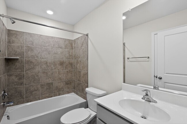 Building Photo - 23 Short Br Dr