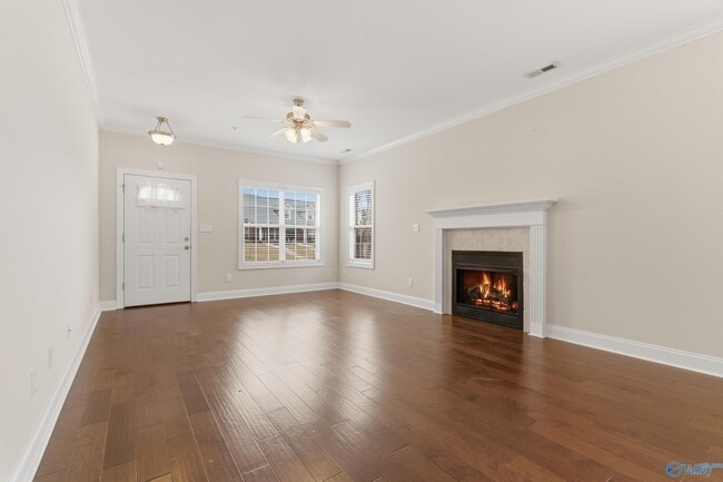 Building Photo - 438 Shamrock Dr