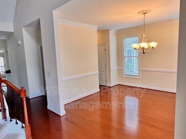 Building Photo - 121 Orianna Dr