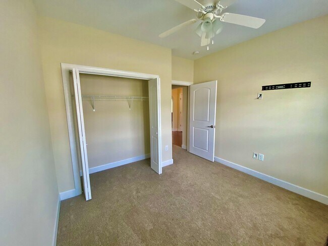 Building Photo - Great Location Single Family Home