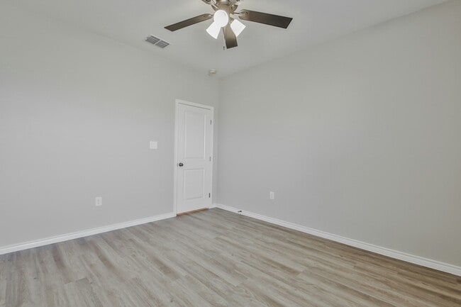 Building Photo - 1313 Corpus Ave