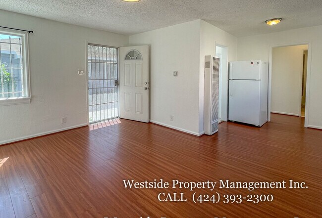 Building Photo - 6606 Brynhurst Ave