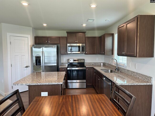 Building Photo - 1037 Cameron Ridge Dr