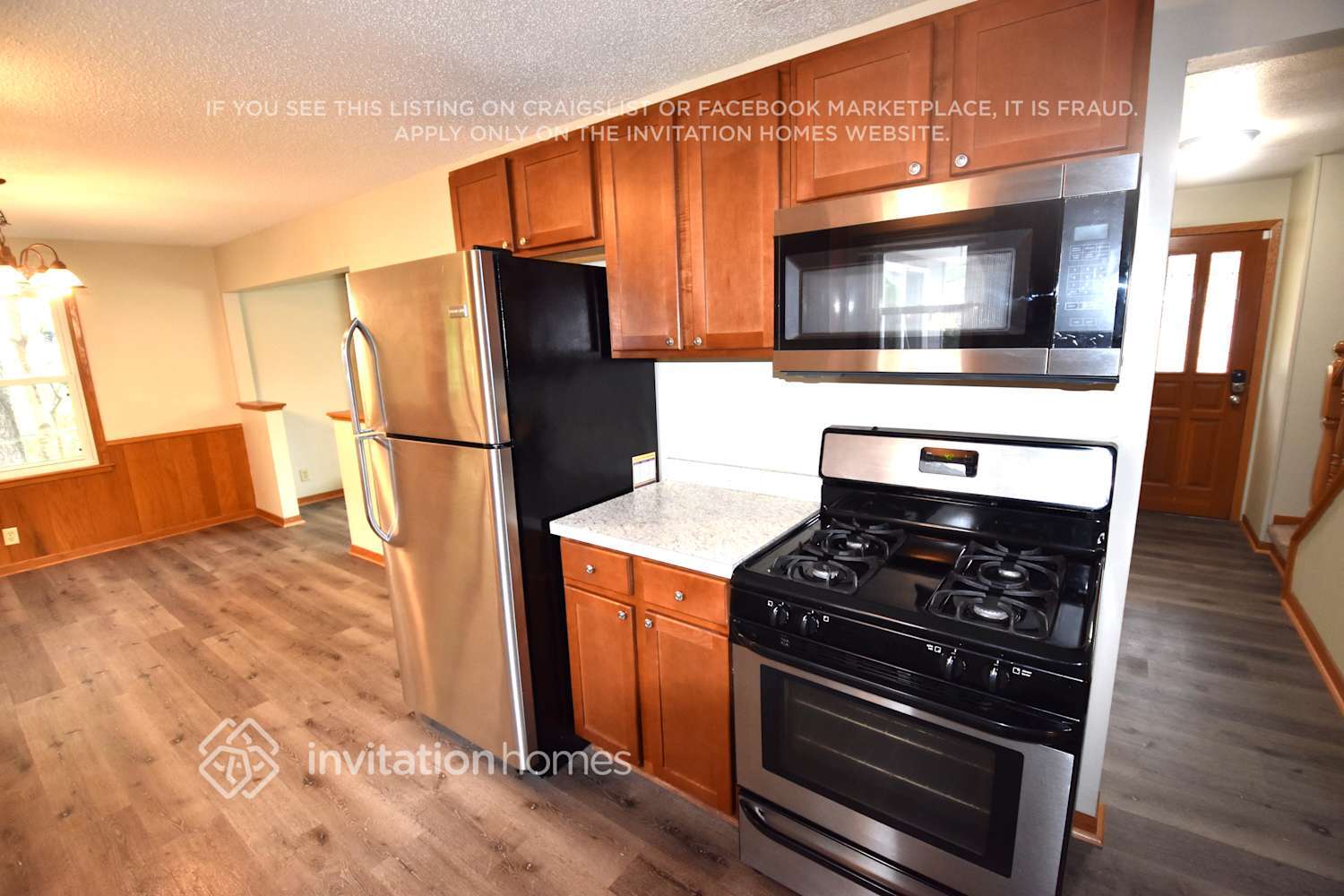 Building Photo - 8285 Hyde Ct S