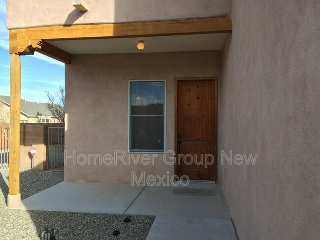 Building Photo - 828 Kipuka Dr NW