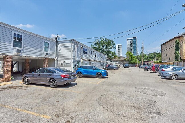 Building Photo - 1423 Hawthorne St