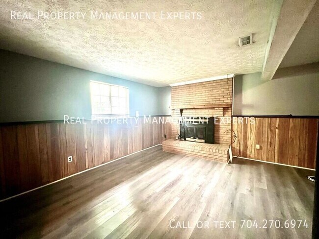 Building Photo - 5120 Speyside Ct