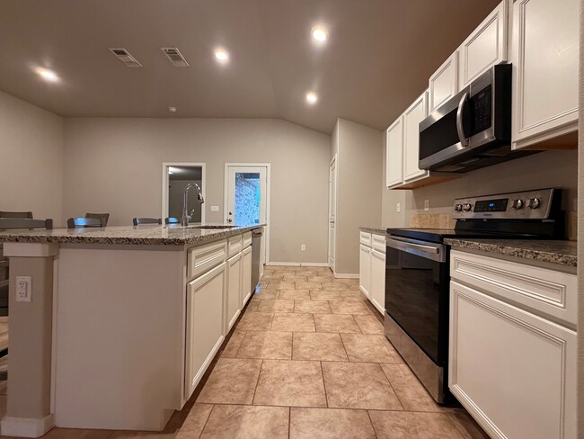 Building Photo - 1109 Wagon Wy.