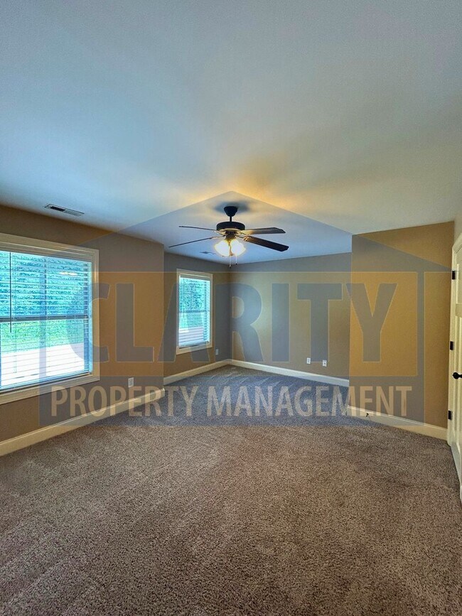 Building Photo - Modern 2-bedroom, 2.5-bath townhome