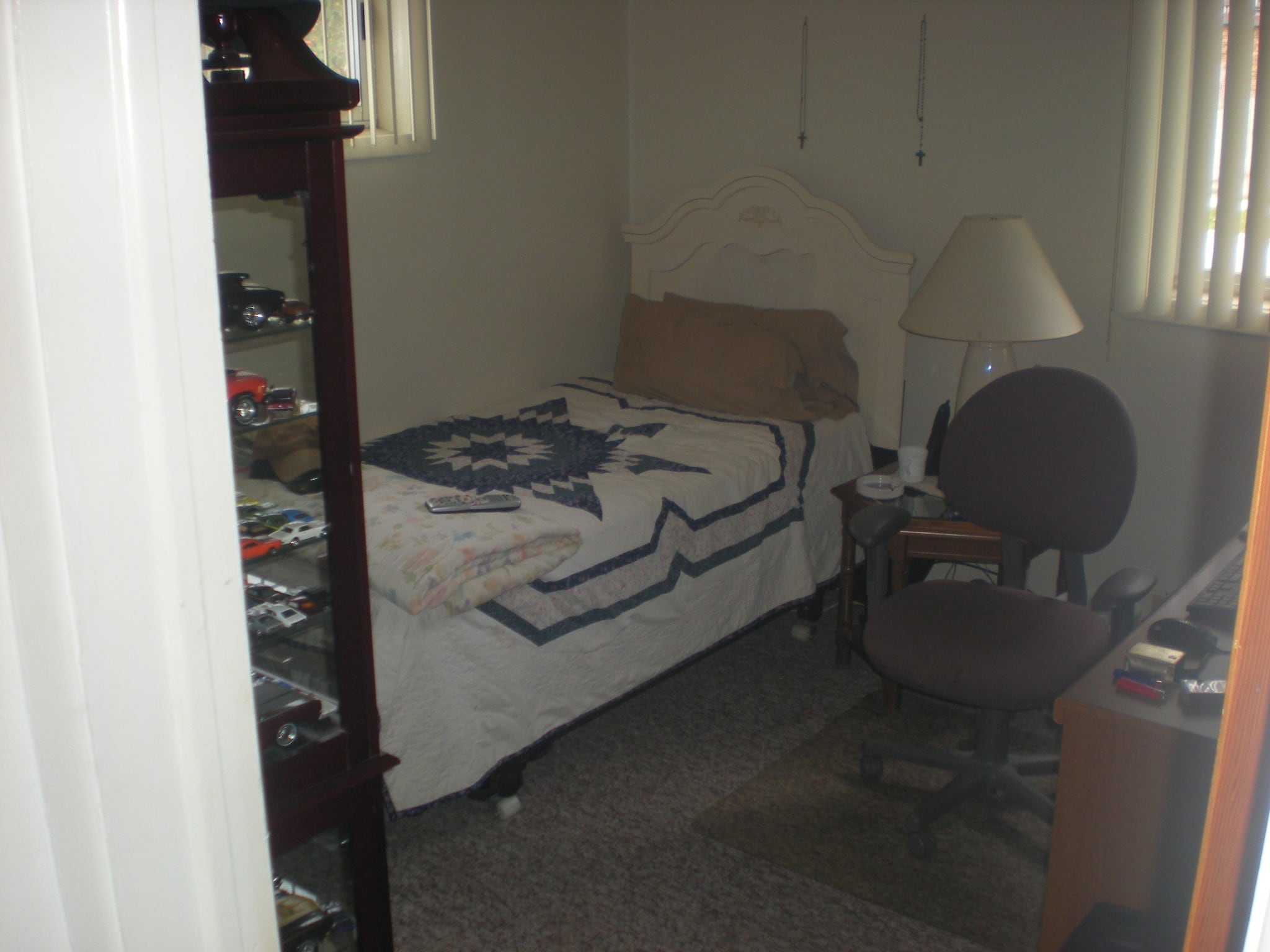 BED RM - 7146 Harding St