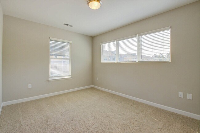 Building Photo - 7202 Bowen Corner Avenue Apt #Unit 10, Han...