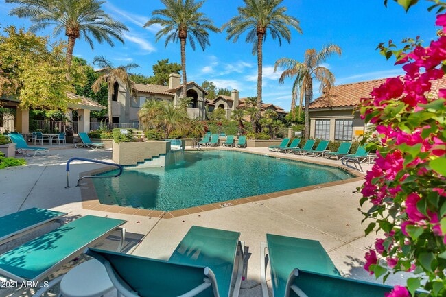 Building Photo - 9600 N 96th St