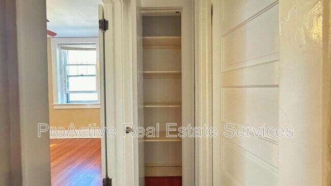 Building Photo - 1240 Westover Ave