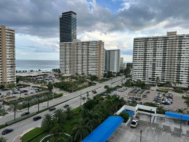 Building Photo - 1945 S Ocean Dr