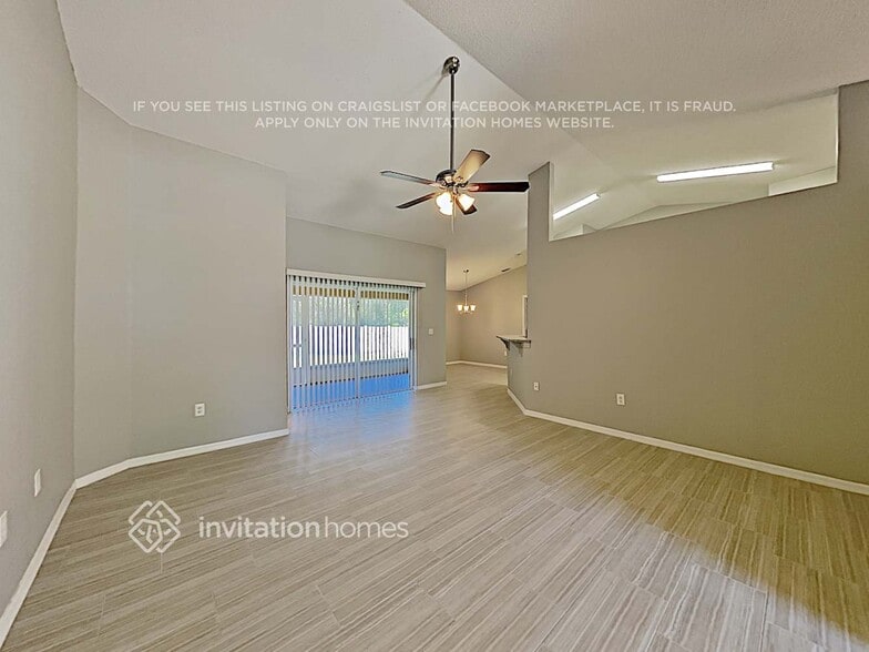 Building Photo - 831 Summer Glen Dr