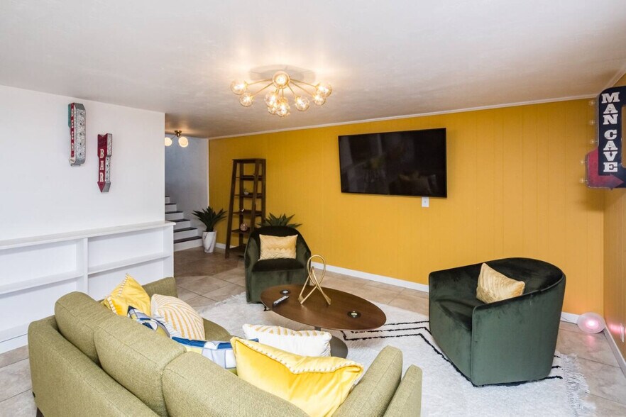 Building Photo - 2906 Castaway Dr