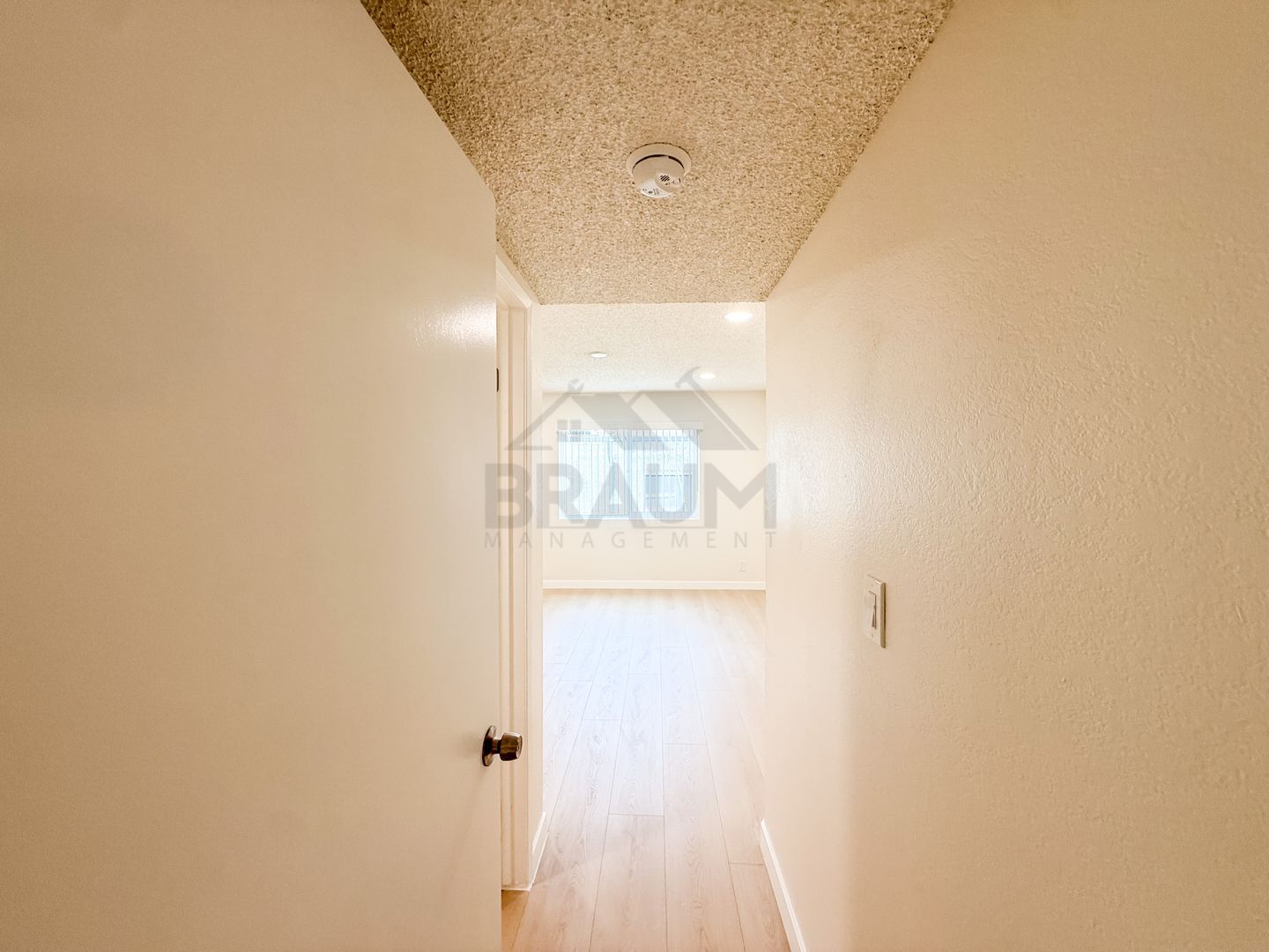 Building Photo - 4638 Tilden Ave