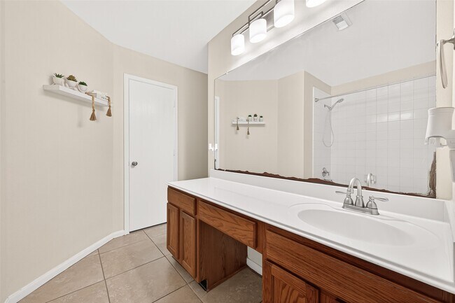 Building Photo - 2510 Fox Water Dr
