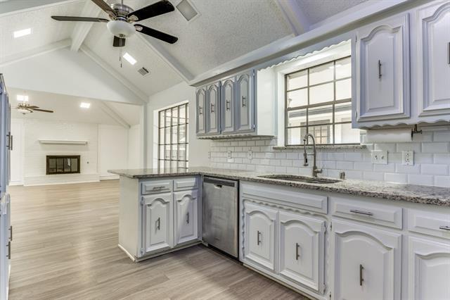 Building Photo - 3840 Silverstone Dr
