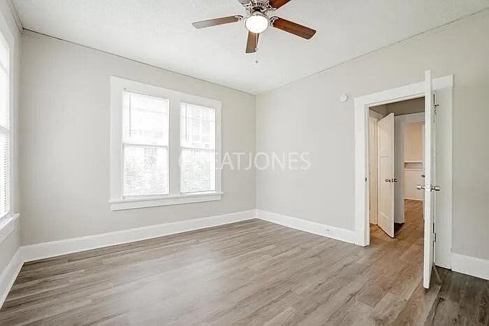 Building Photo - 2528 10th St