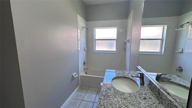 Building Photo - 3545 Sunset Isles Blvd