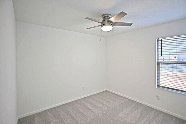 Building Photo - 350 Kayden Ct