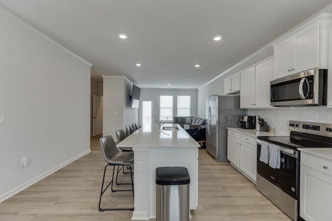 Building Photo - 6659 Corryton St