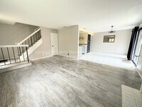 Building Photo - 955 Lamark Ln