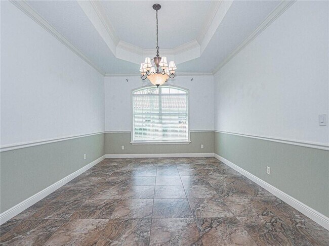 Building Photo - 5836 Pine Ridge Cir