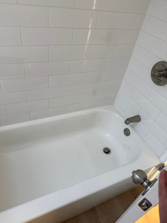 Building Photo - 2431 N Bancroft St