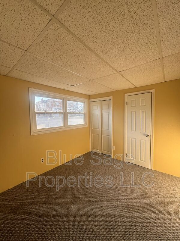 Building Photo - 1024 Broad St