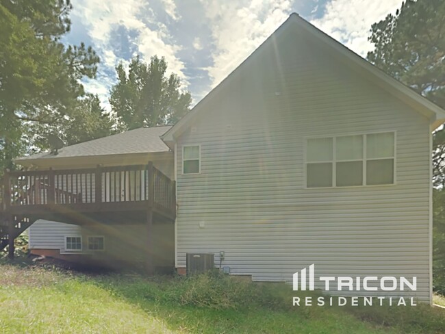 Building Photo - 242 S Red Oak Way