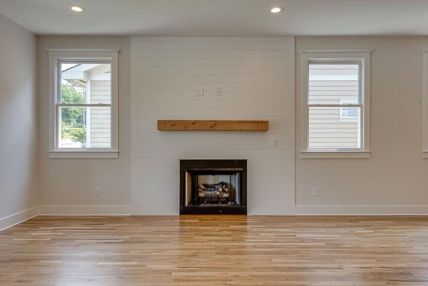 Building Photo - 808 Shelby Ave