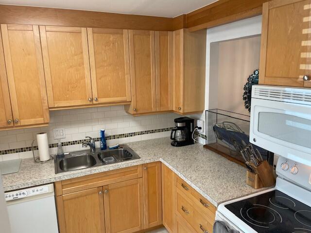 Building Photo - 307 Lake Evelyn Dr