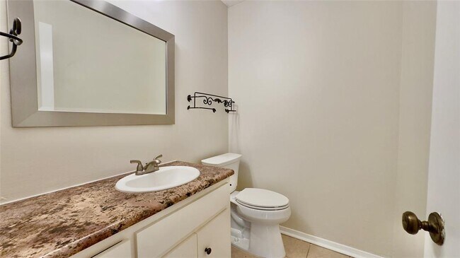 Building Photo - 843 Sunfish St