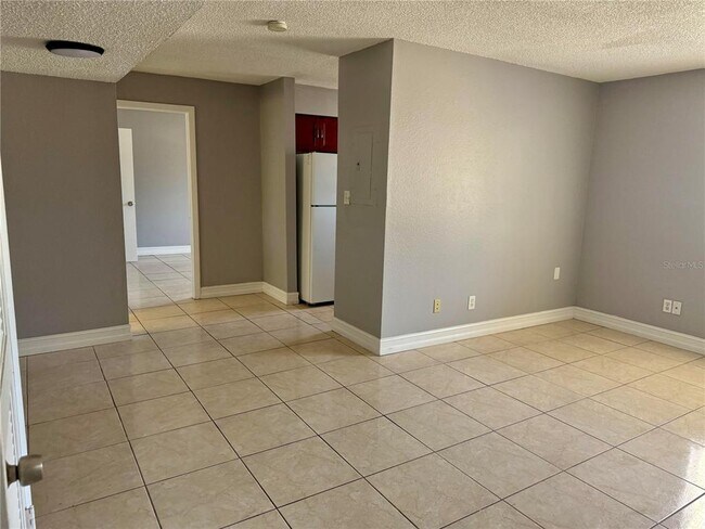 Building Photo - 127 Springwood Cir