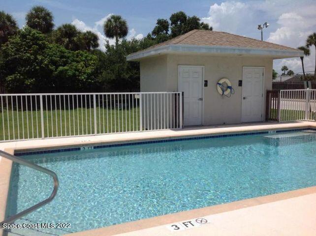 Building Photo - 131 Majestic Bay Ave