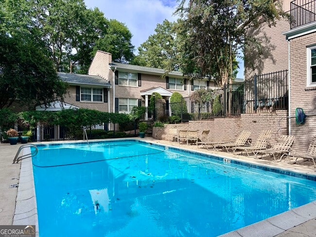 Building Photo - 2232 Dunseath Ave NW