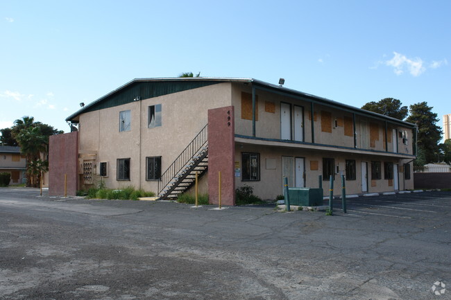 Building Photo - Sierra Vista Fountains Apartments