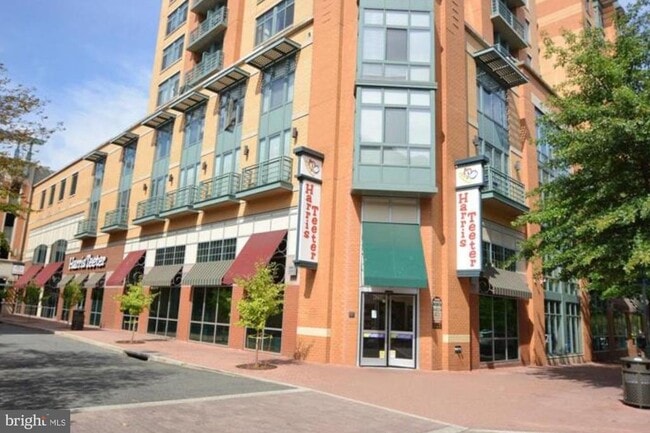 Building Photo - 4224 32nd St S