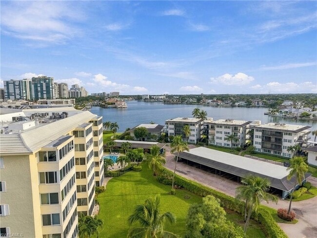 Building Photo - 3410 Gulf Shore Blvd N