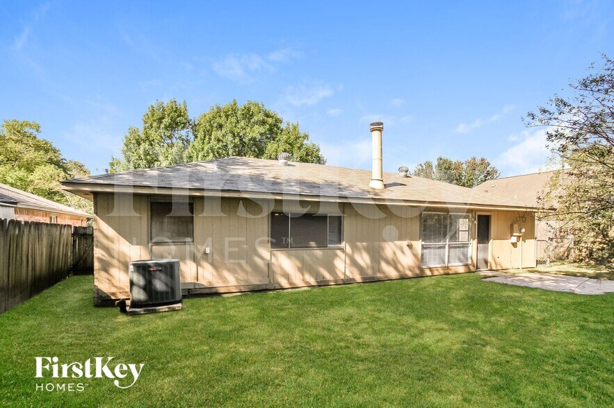 Building Photo - 21226 Waymare Ln