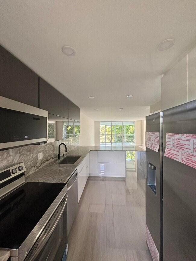 Building Photo - 3960 Oaks Clubhouse Dr